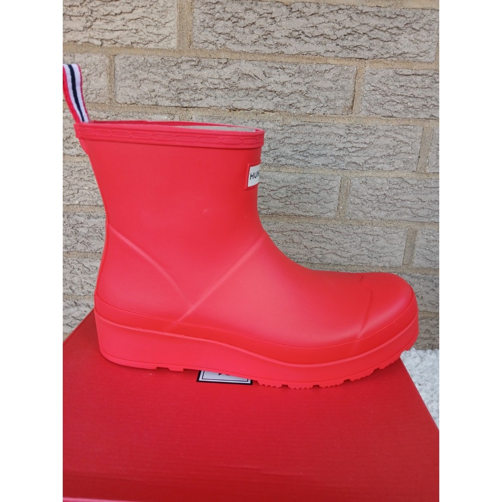 NIB Women's Play Short Boots In Logo Red Sz 10